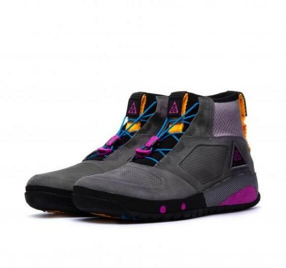 nike trekking shoes